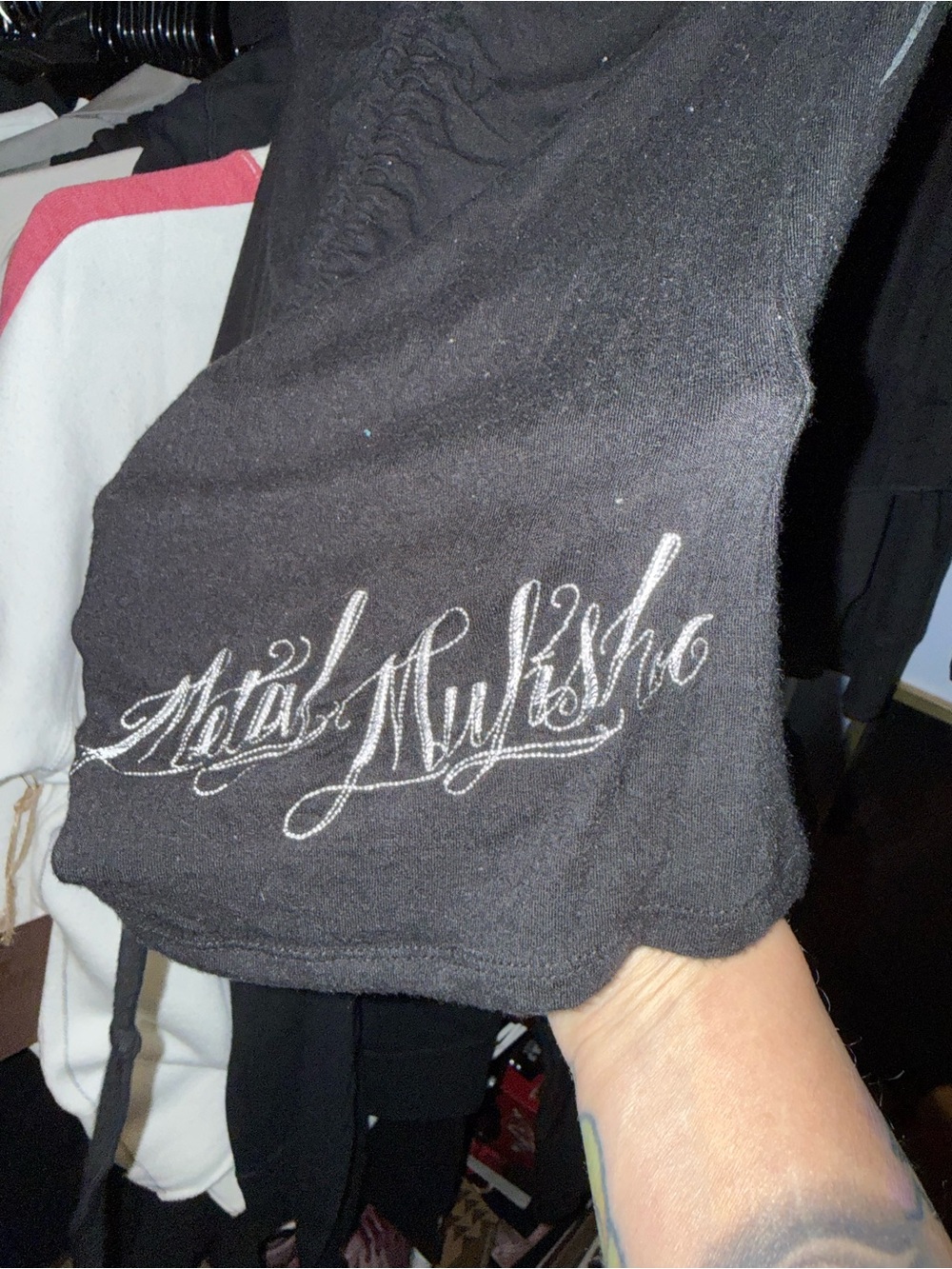 Black Scoop Neck Long Sleeve Top with Winged Heart Detaily2K flowy blouse - Picture 3 of 3